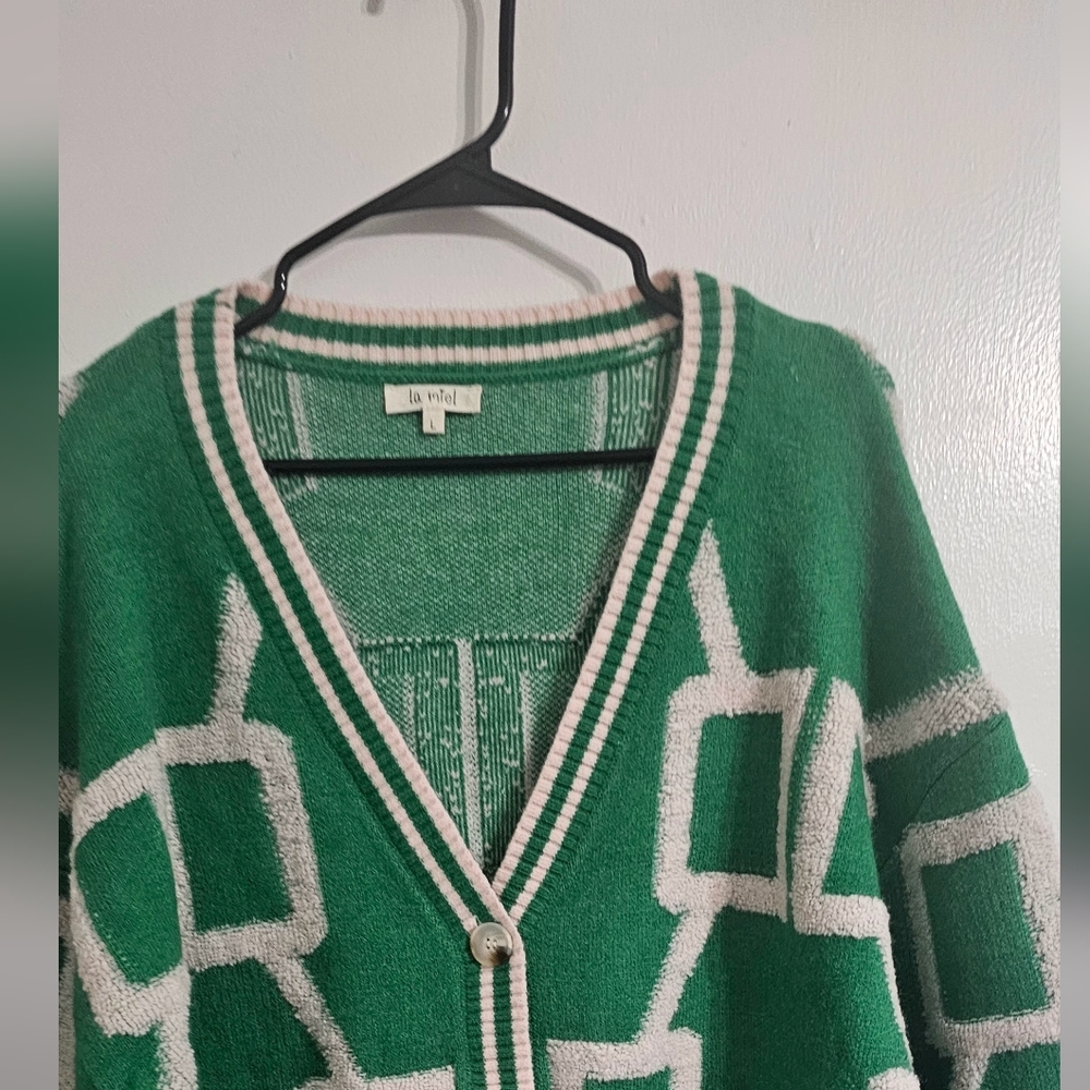 Green Geometric Pattern Sweater - Picture 3 of 10